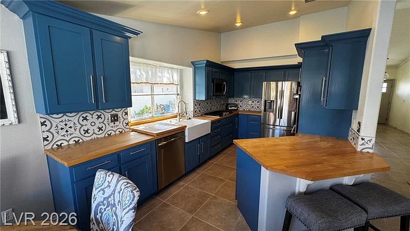 Furnished Finder property 1037319_1 photo 12