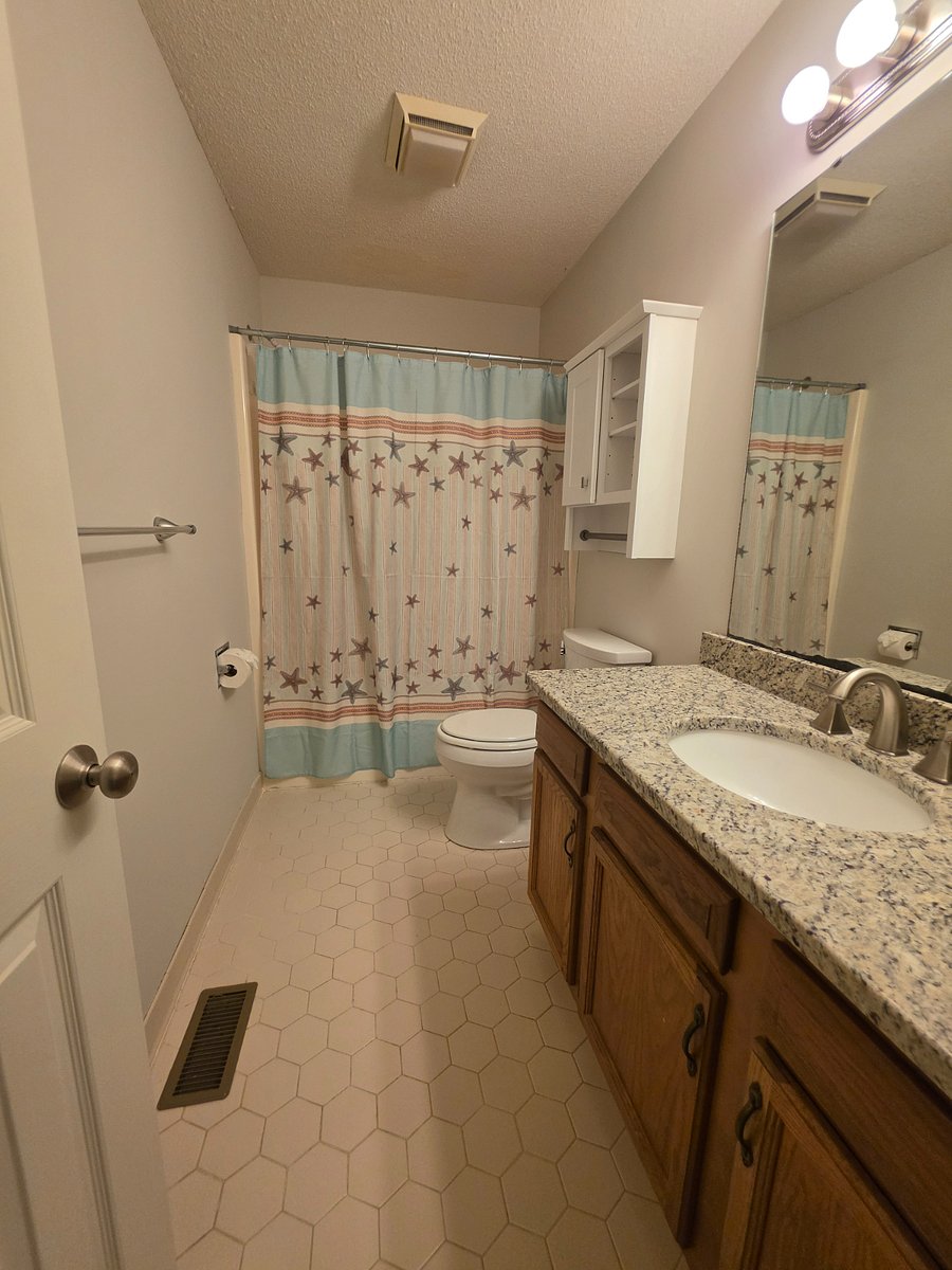 Hallway bath