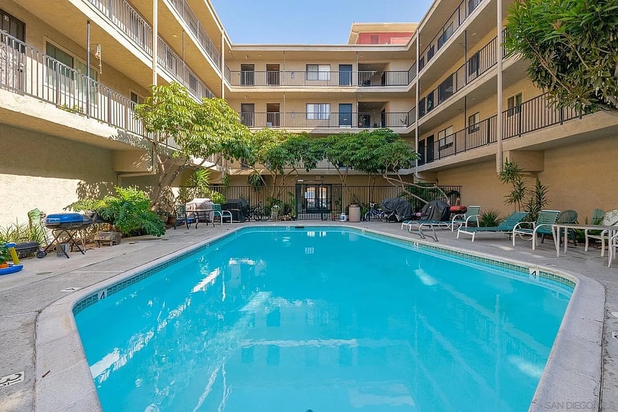 Furnished Finder property 1037325_1 photo 10