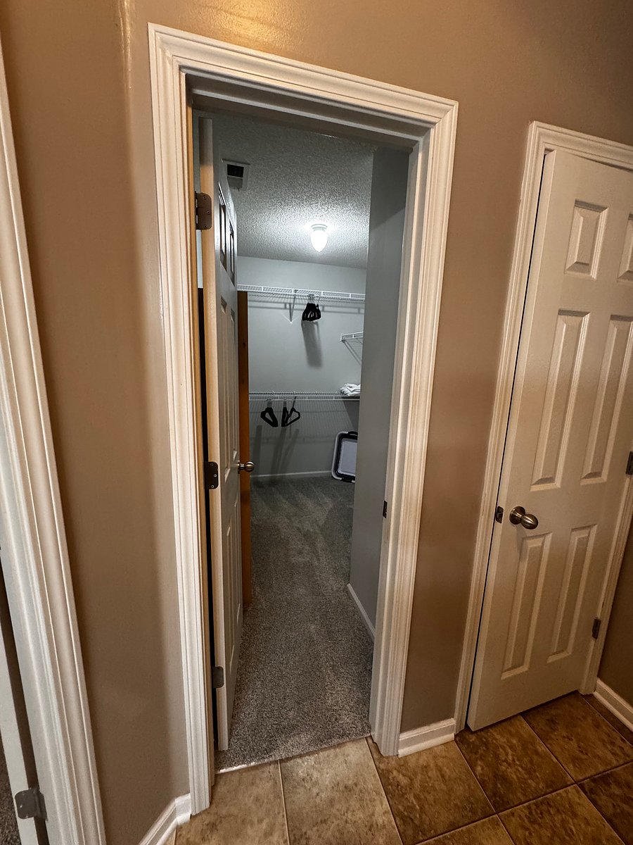 Furnished Finder property 1037328_1 photo 9