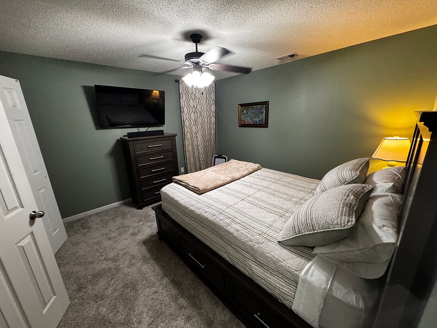 Furnished Finder property 1037328_1 photo 17