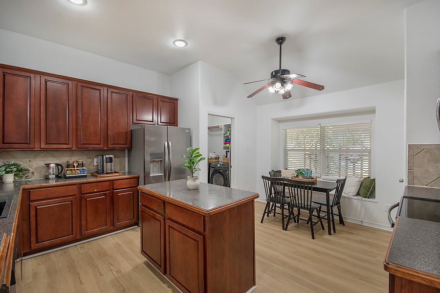 Furnished Finder property 1037336_1 photo 43