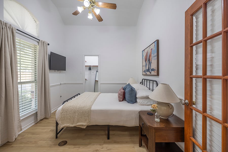 Furnished Finder property 1037336_1 photo 3