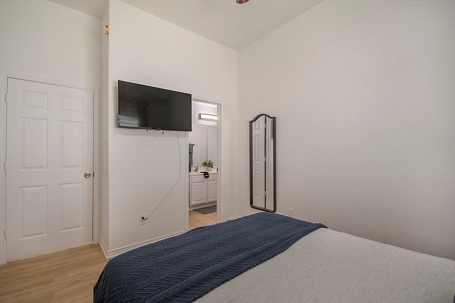 Furnished Finder property 1037336_1 photo 37