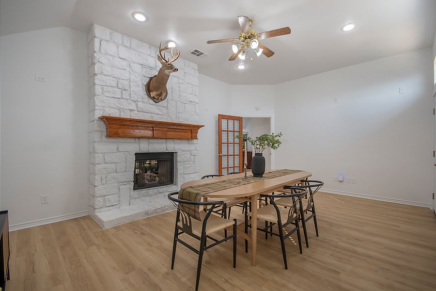 Furnished Finder property 1037336_1 photo 49