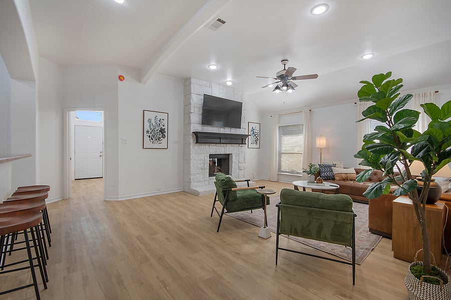 Furnished Finder property 1037336_1 photo 38