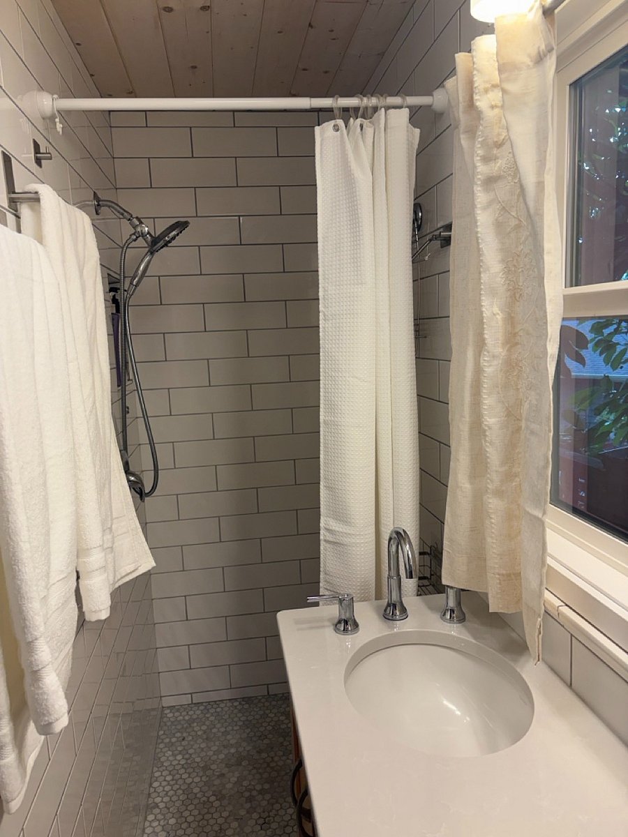 Furnished Finder property 1037338_1 photo 18