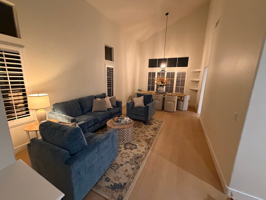 formal living/dining room
