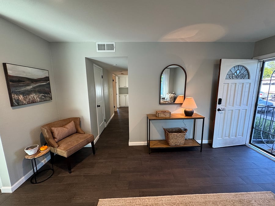 Furnished Finder property 1037347_1 photo 9