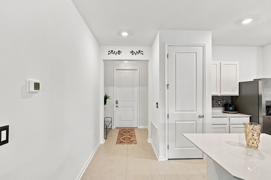 Furnished Finder property 1037379_1 photo 4