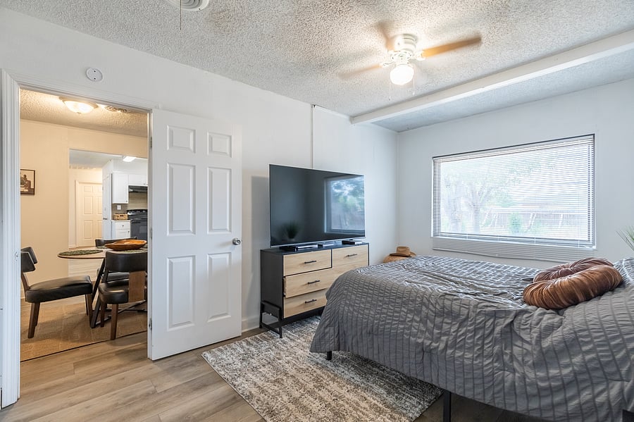 Furnished Finder property 1037409_1 photo 8