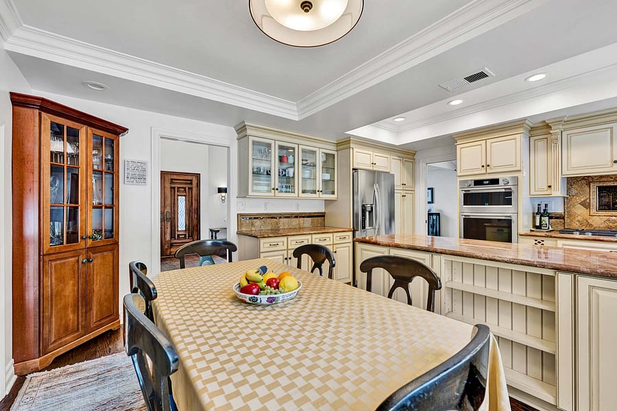 Plenty of room for your guests to enjoy, they won't want to leave!