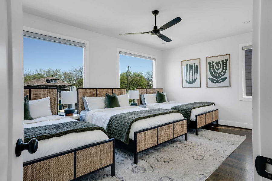 Furnished Finder property 1037419_1 photo 33