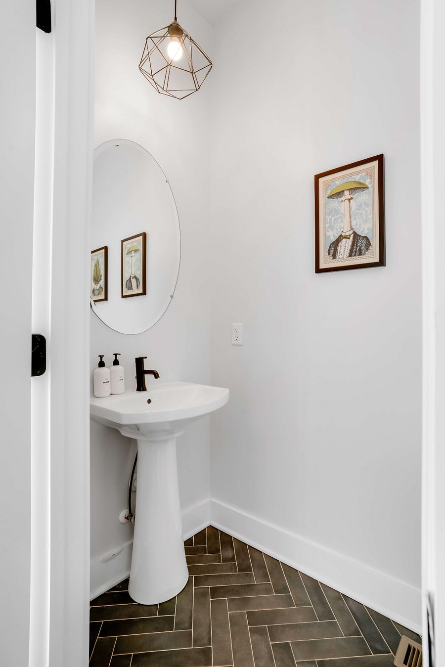 Furnished Finder property 1037419_1 photo 31