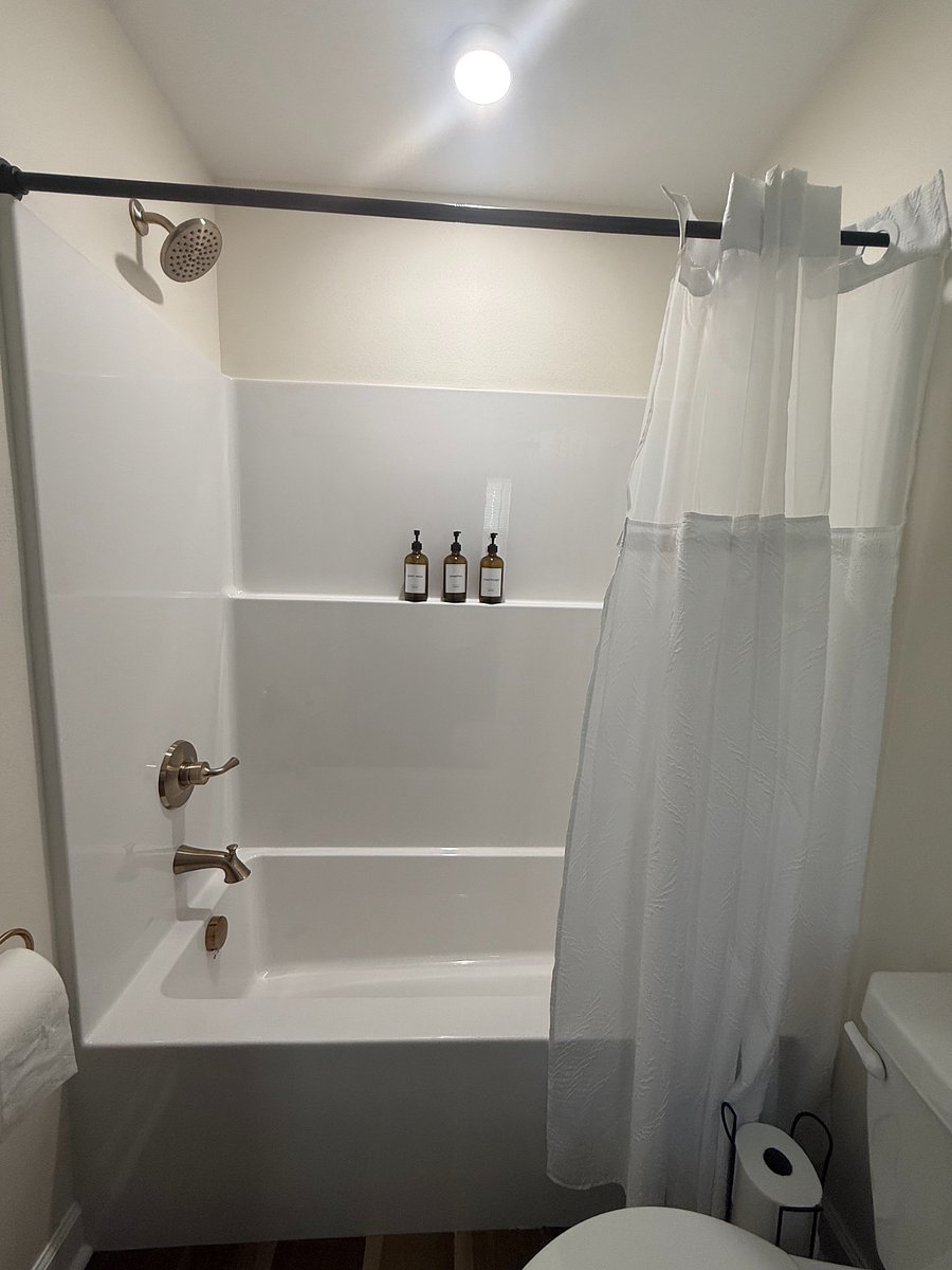 Ensuite for bedroom 2