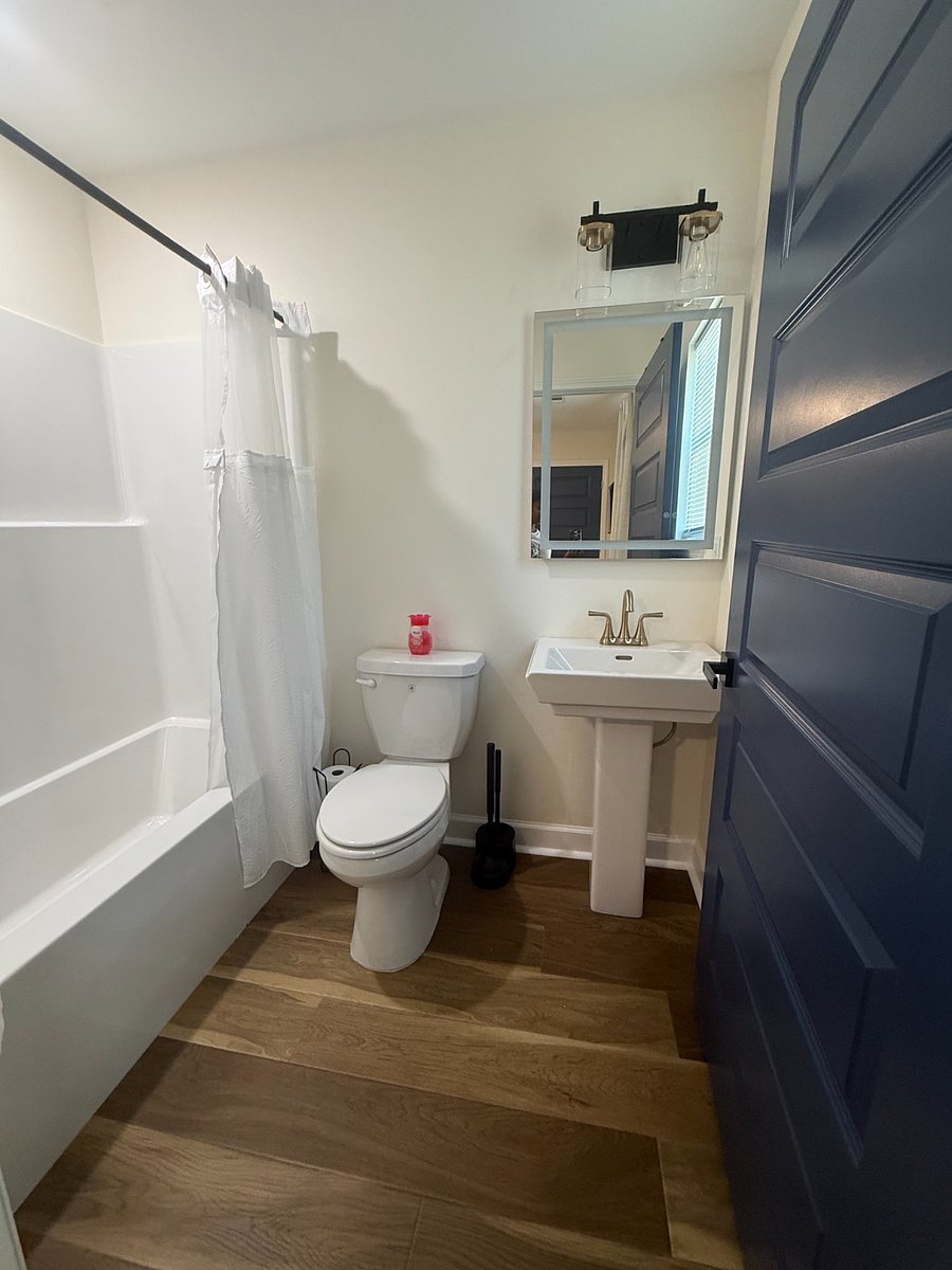 Ensuite for bedroom 2