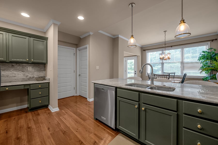 Furnished Finder property 1037437_1 photo 12