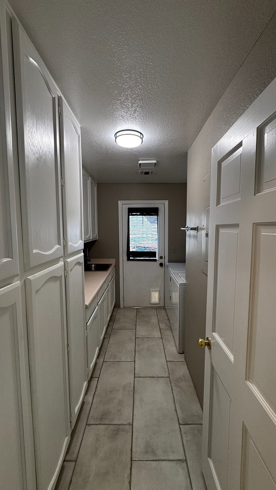 Furnished Finder property 1037441_1 photo 29