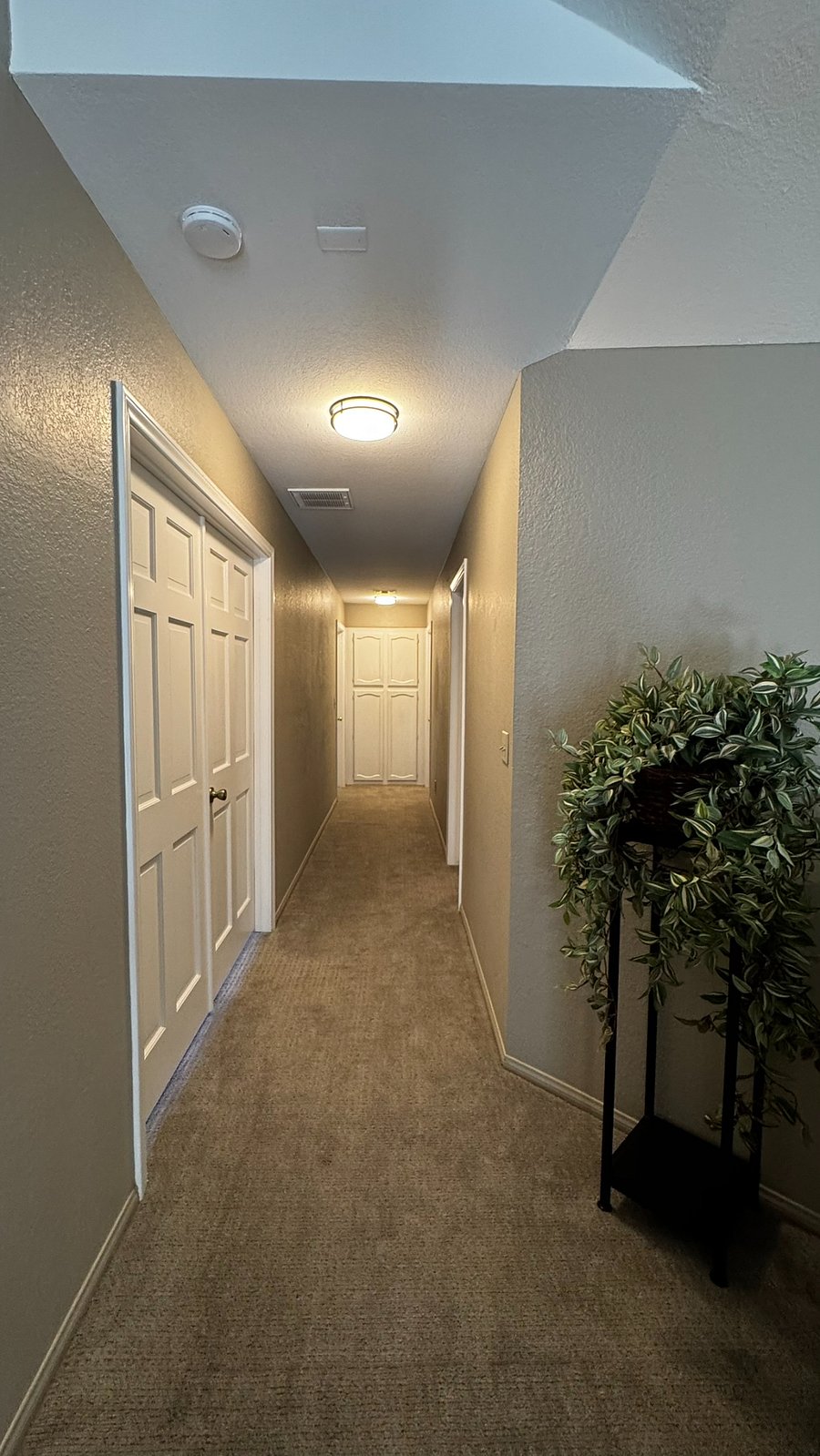 Furnished Finder property 1037441_1 photo 32