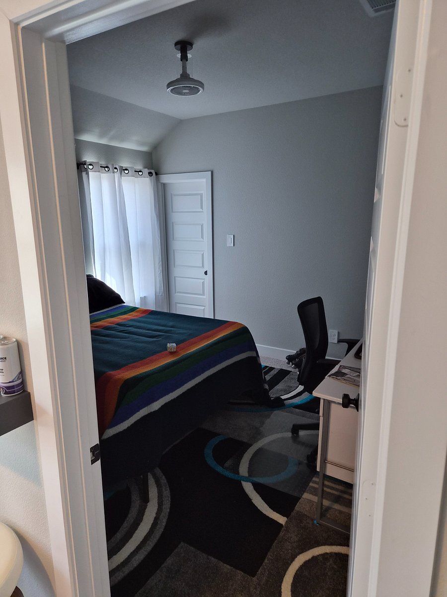 Furnished Finder property 1037473_1 photo 11