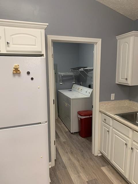 Furnished Finder property 1037477_1 photo 8