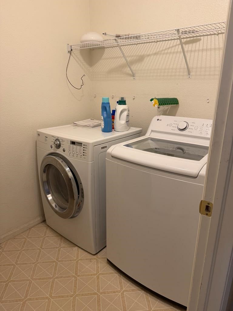 Furnished Finder property 1037479_1 photo 10