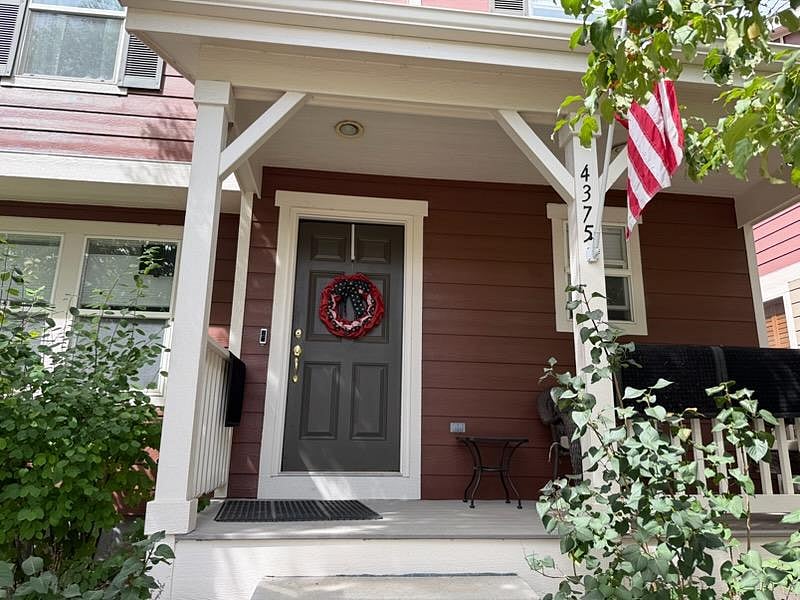 Furnished Finder property 1037479_1 photo 11