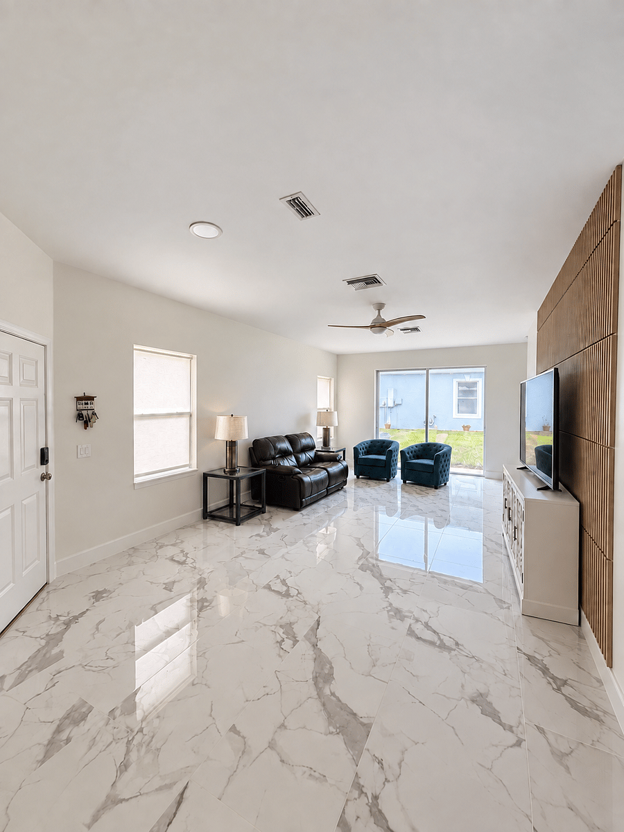 Furnished Finder property 1037485_1 photo 4