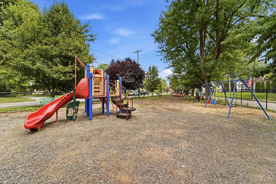Neighborhood playground 2 minute walking distance.