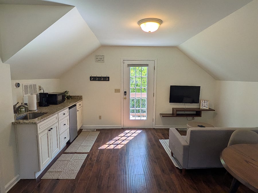 Furnished Finder property 1037532_1 photo 4