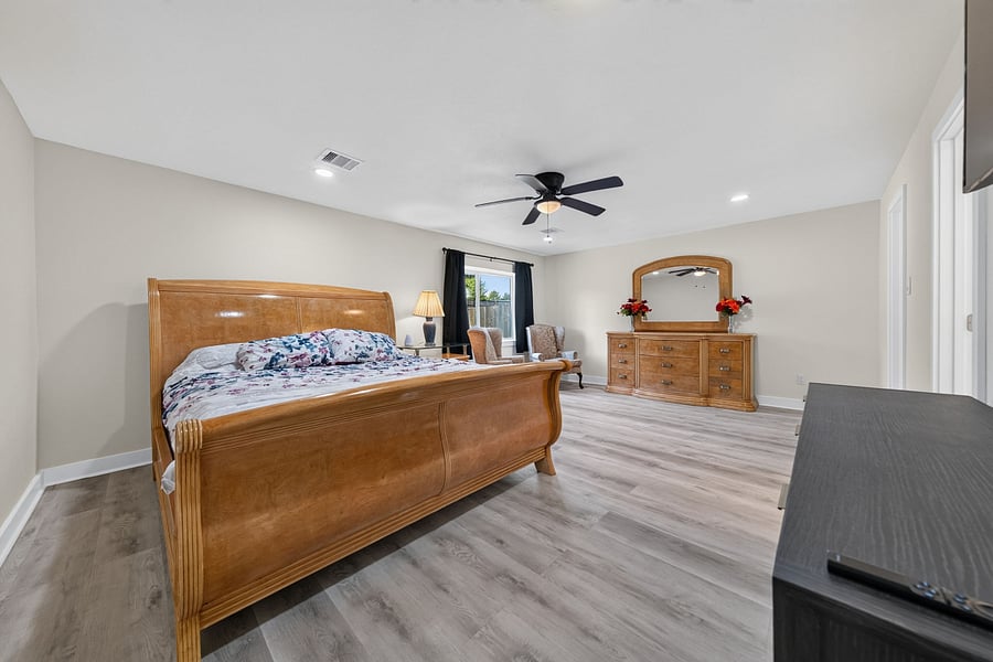Furnished Finder property 1037555_1 photo 14