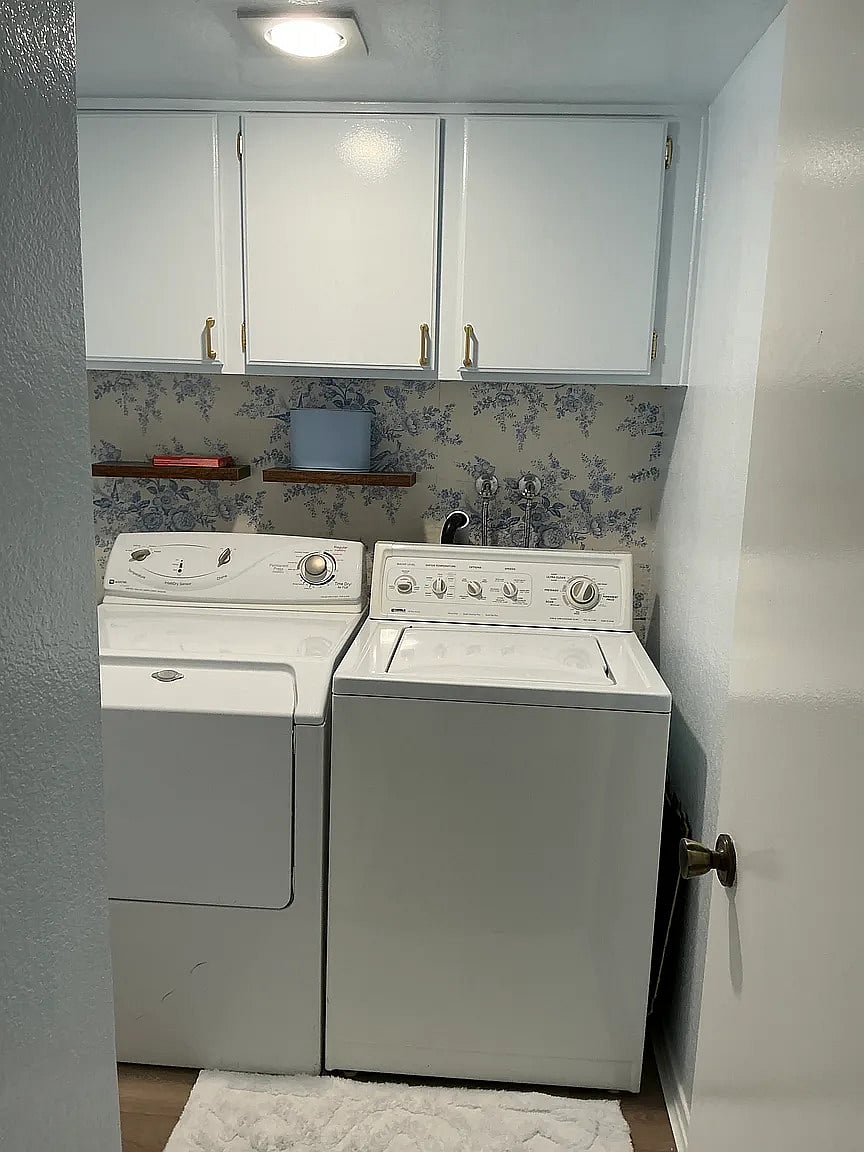 Washer and Dryer inside the unit!