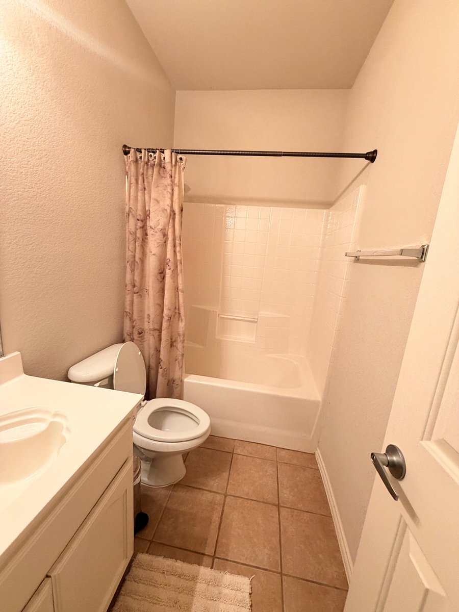 Furnished Finder property 1037599_1 photo 3