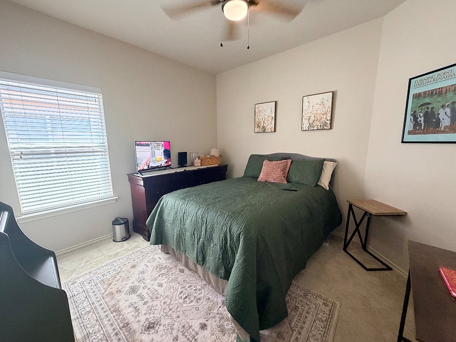 Furnished Finder property 1037599_1 photo 2