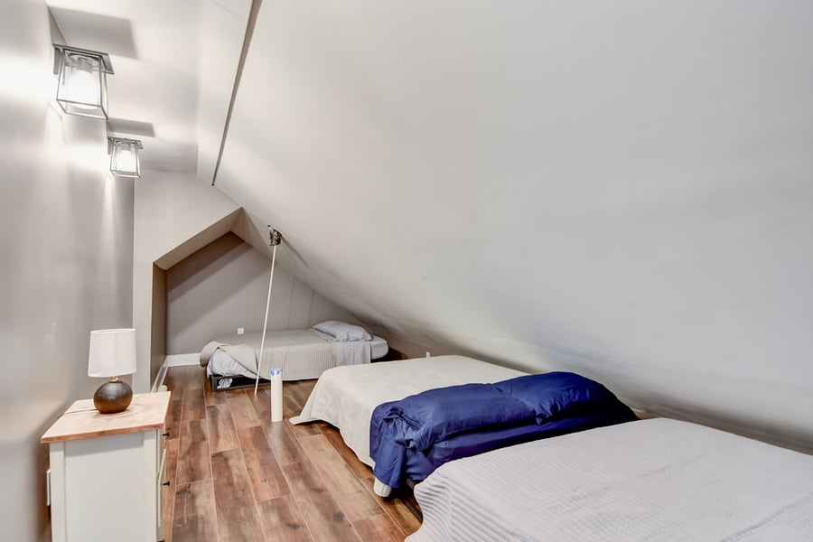 Back bedroom/bonus (2nd Floor)