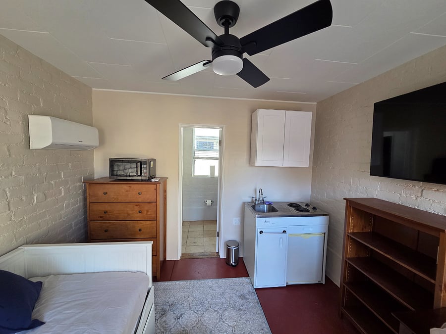 Furnished Finder property 1037615_1 photo 2