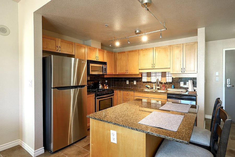 Furnished Finder property 1037640_1 photo 3