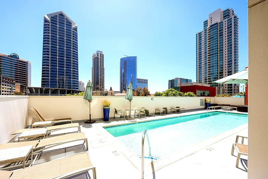 Furnished Finder property 1037640_1 photo 24
