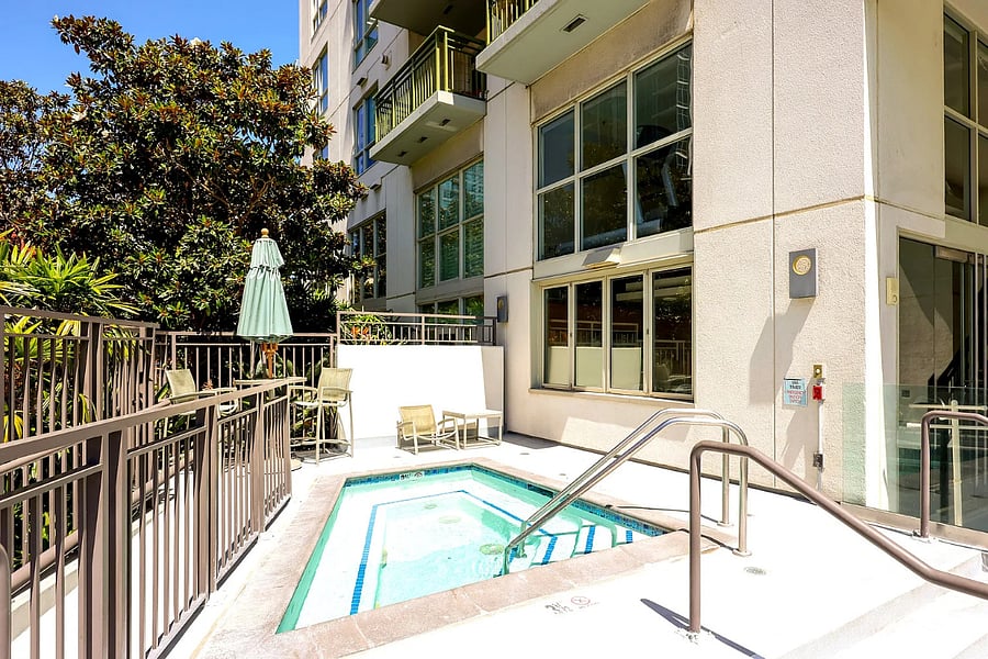 Furnished Finder property 1037640_1 photo 23