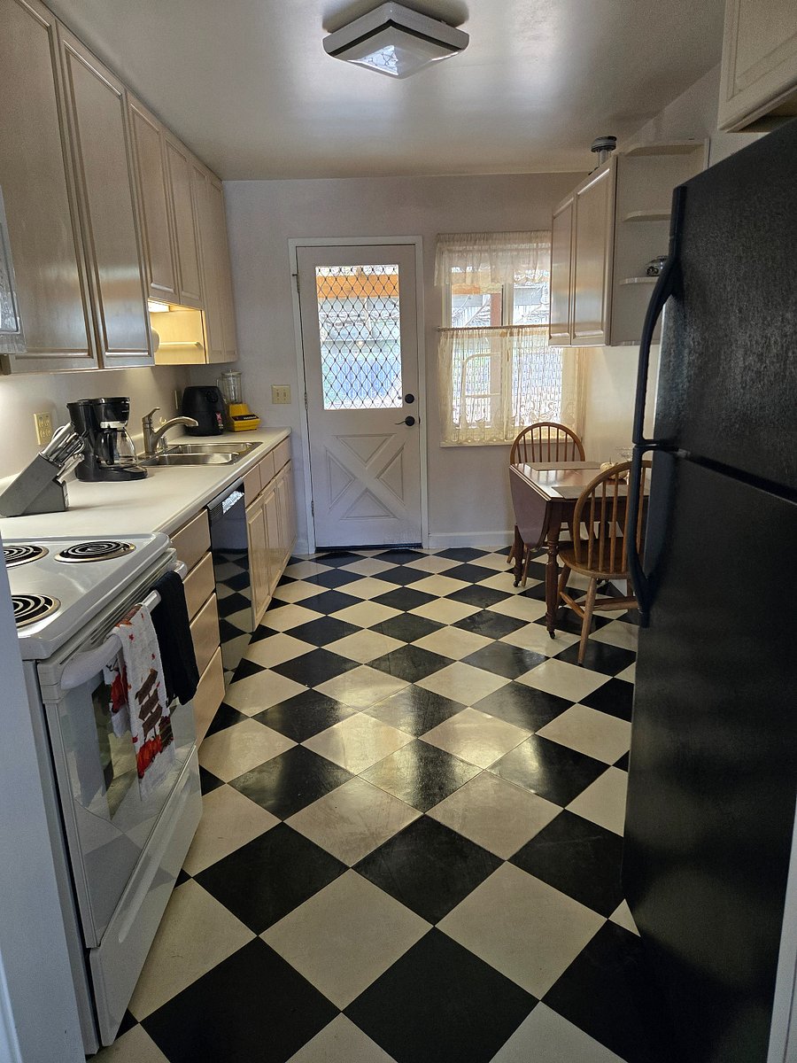 Furnished Finder property 1037650_1 photo 5