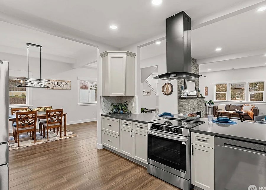 Newly renovated shared kitchen