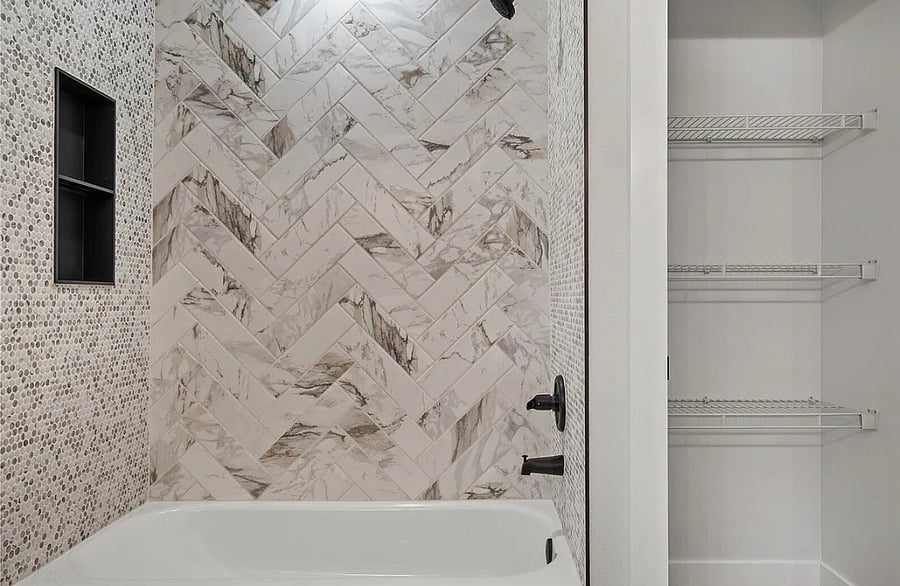 Shower/tub/storage in private bathroom