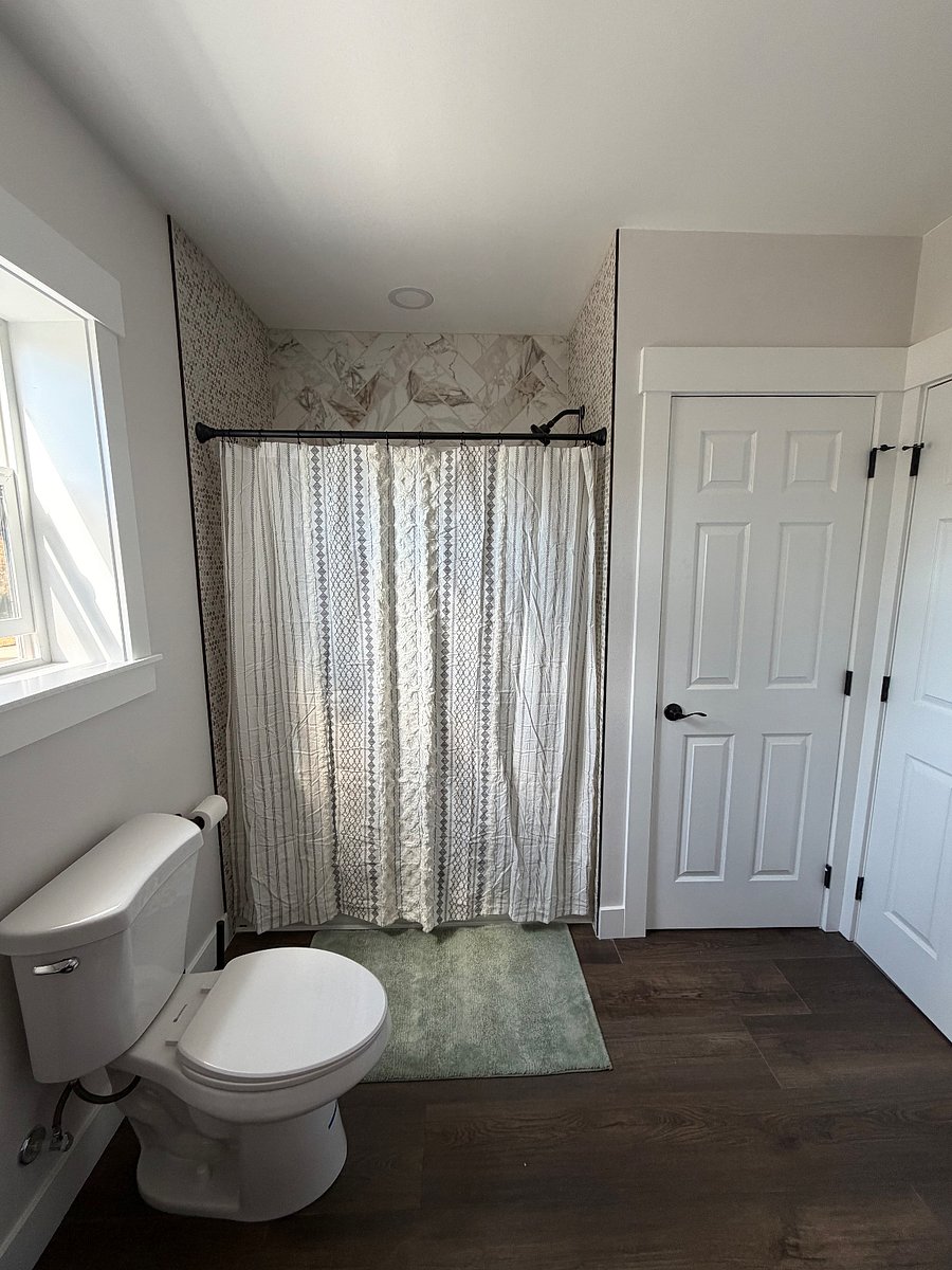 Private bathroom 