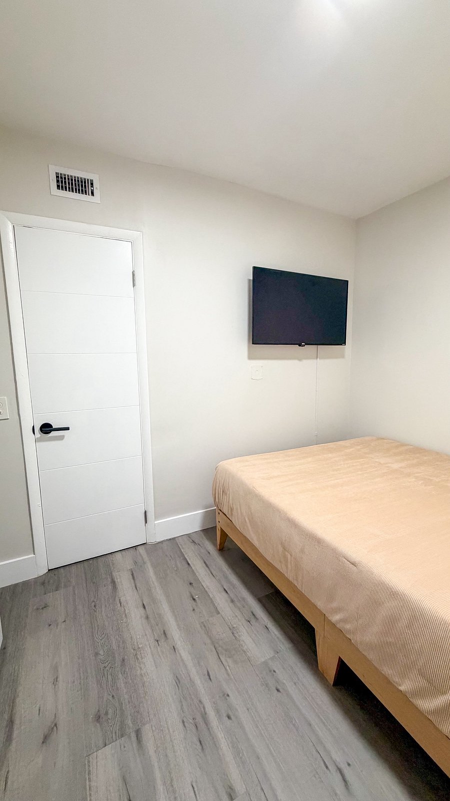 Furnished Finder property 1037667_1 photo 12
