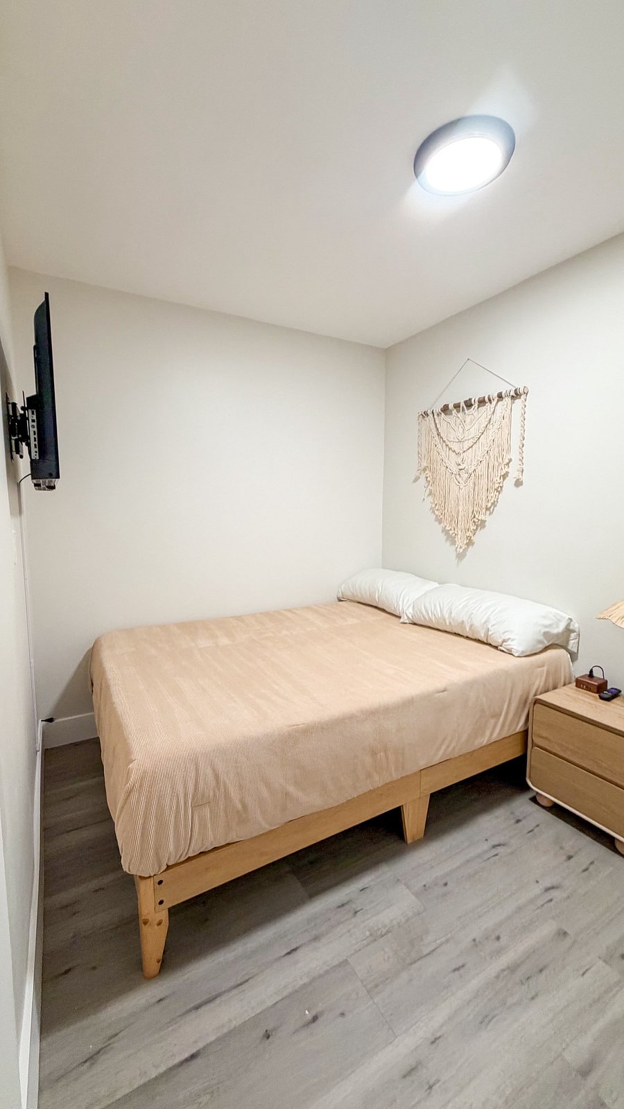 Furnished Finder property 1037667_1 photo 11