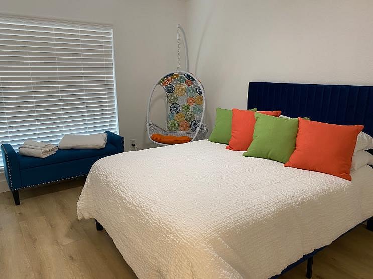 Furnished Finder property 1037668_1 photo 17