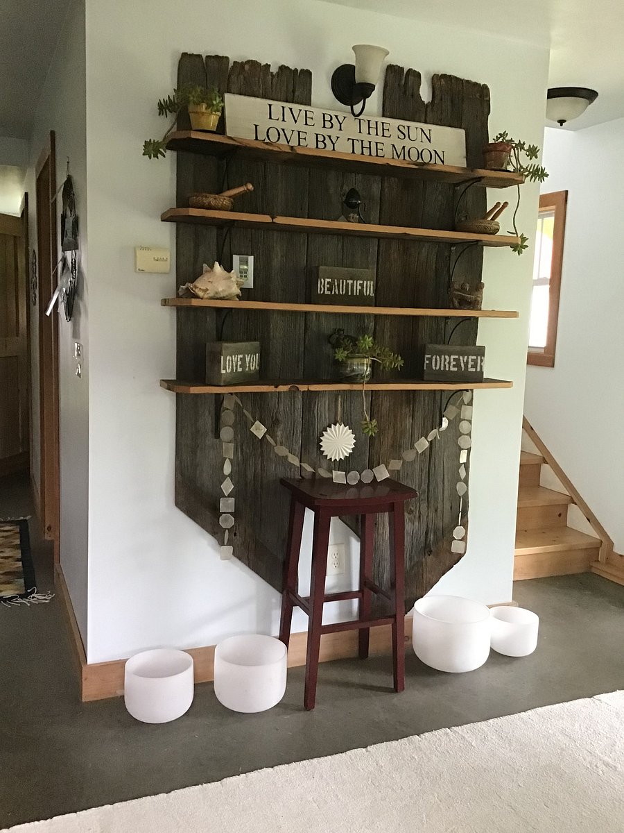 Furnished Finder property 1037670_1 photo 3