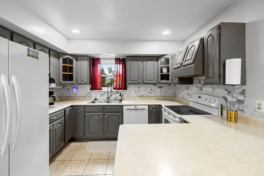 Furnished Finder property 1037681_1 photo 1