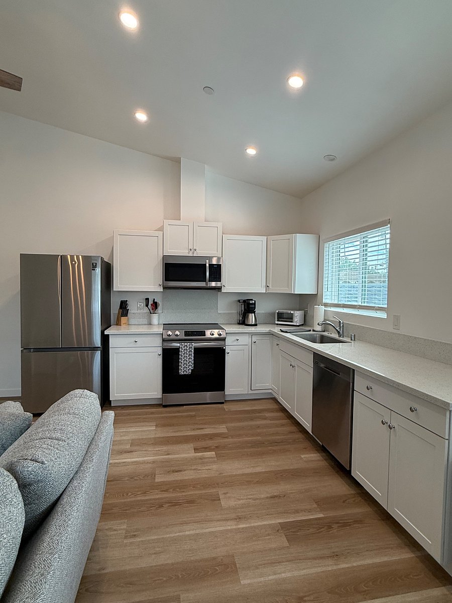 Furnished Finder property 1037682_1 photo 3