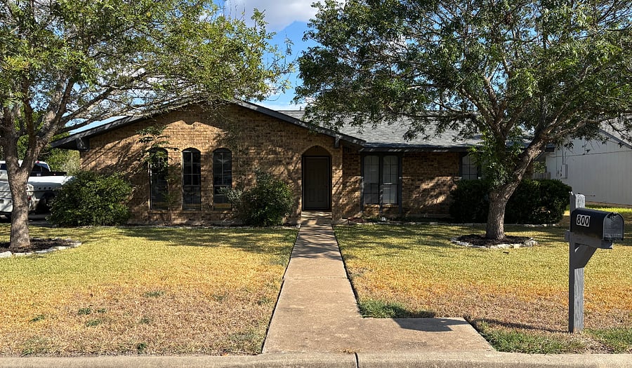 Furnished Finder property 1037700_1 photo 2